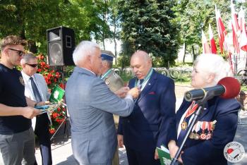 Wręczanie okolicznościowych medali przez Burmistrza m. Busko-Zdrój